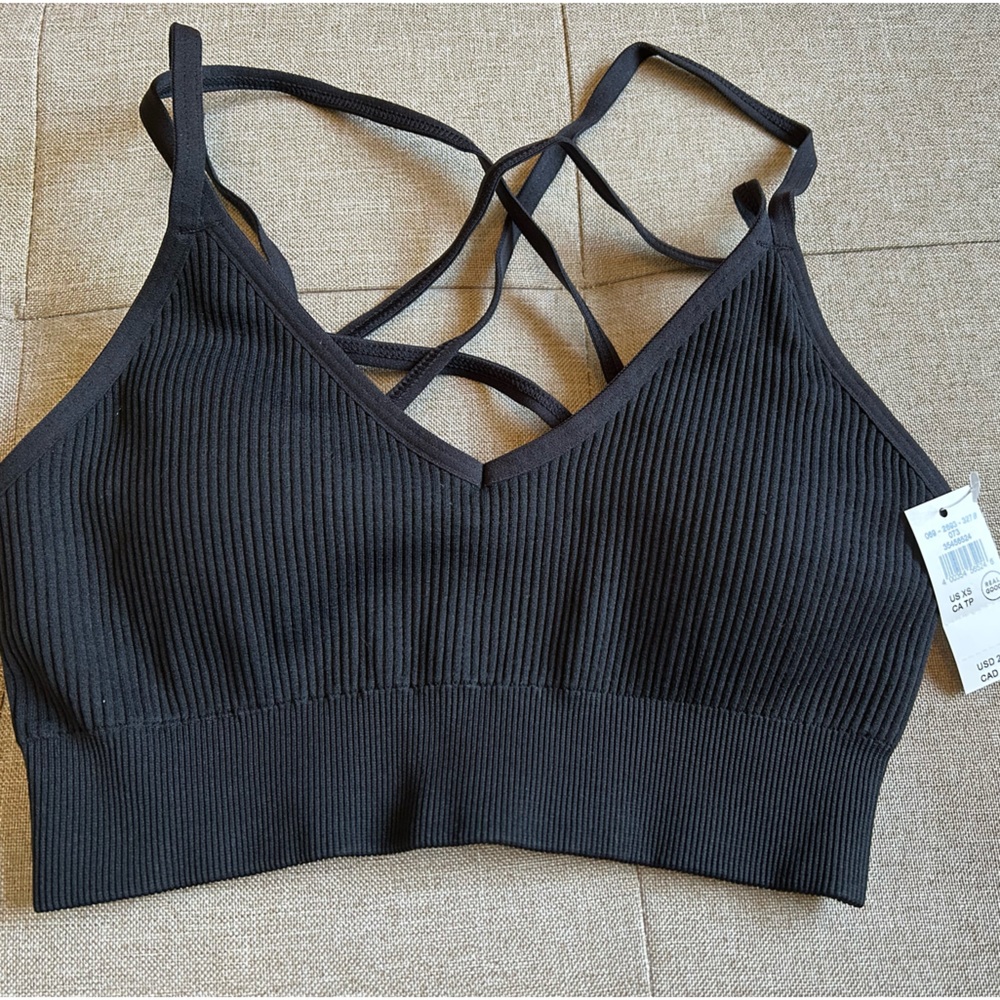 Aerie strappy back sports bra.